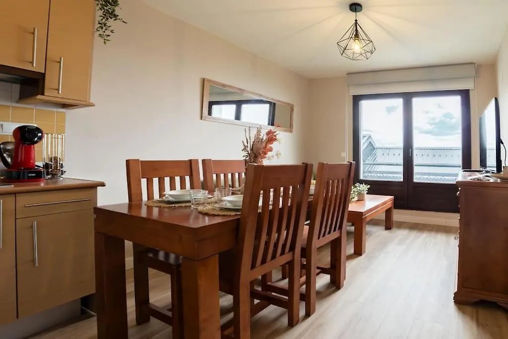Cozy Apartment, Free Parking, Terrace & Views Monachil